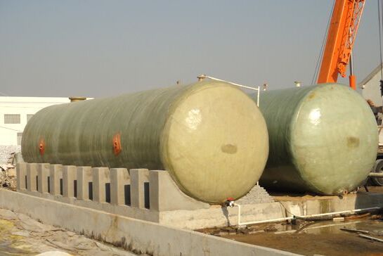 北京玻璃鋼臥式儲(chǔ)罐施工現(xiàn)場(chǎng)